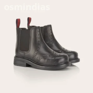 Upgrade Your Look with Men’s Black Chelsea Boots UK